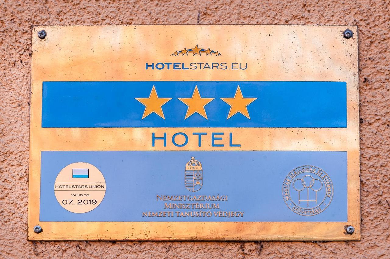 Bastya Hotel Mako Exterior photo